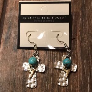 👂🏻 NWT Superstar accessories brand earrings